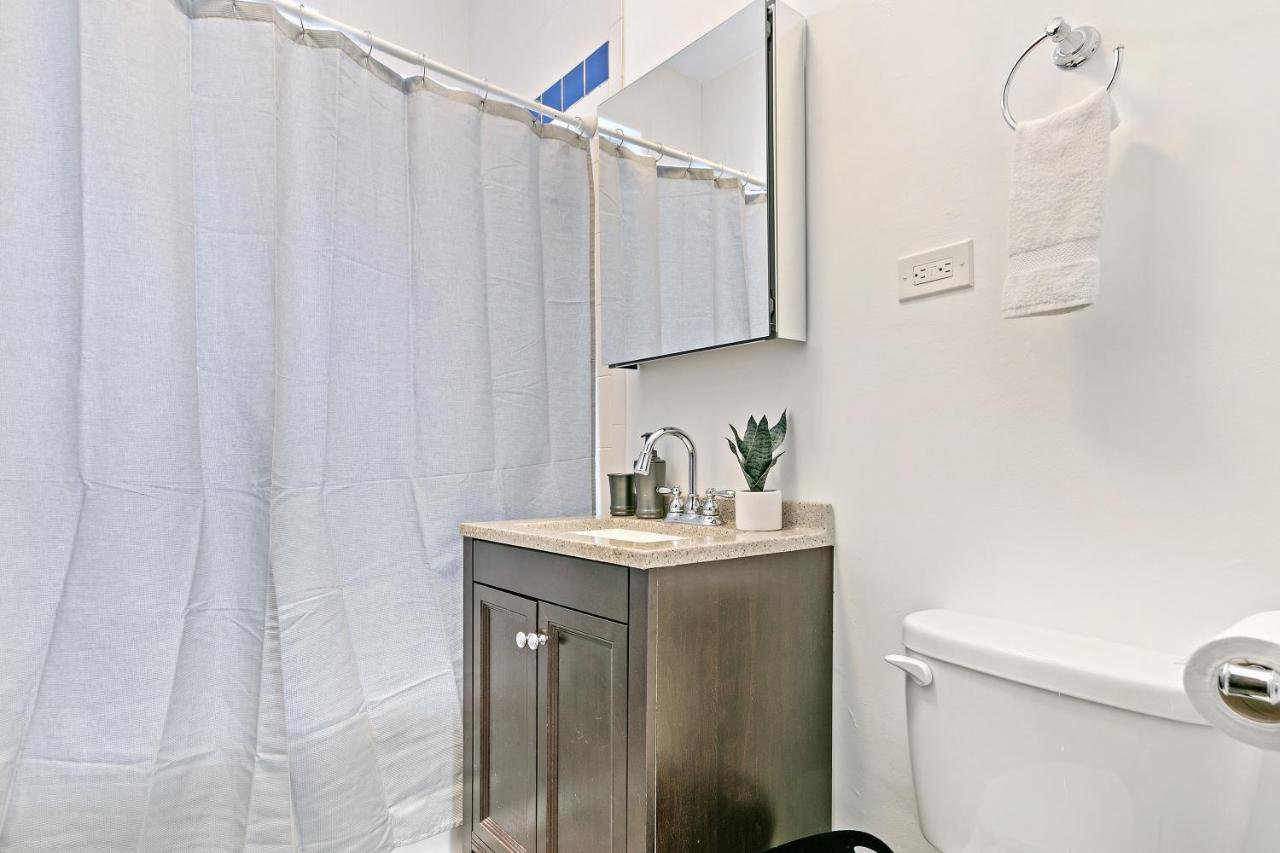 Captivating 1Br Apt With Full Kitchen - Belmont I4 Chicago Exterior foto
